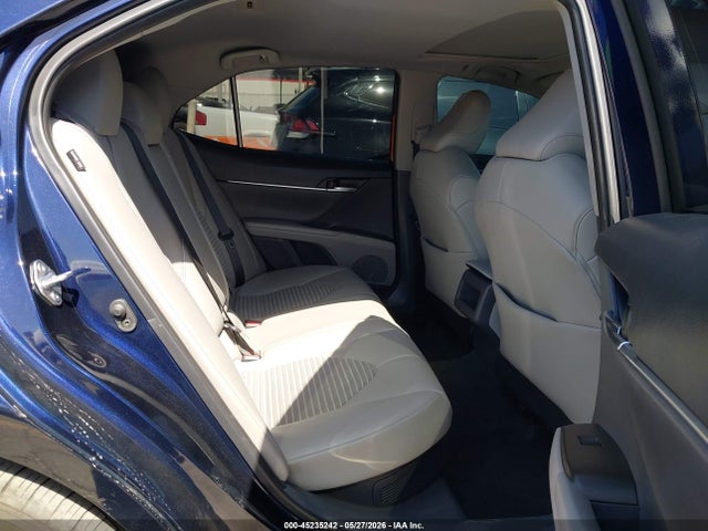 Toyota Camry Se Hybrid