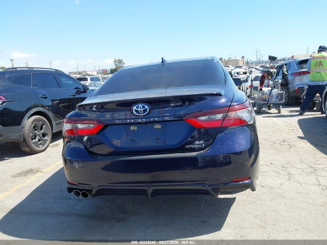 Toyota Camry Se Hybrid