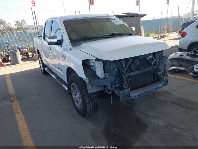 Salvage Nissan Titan Image