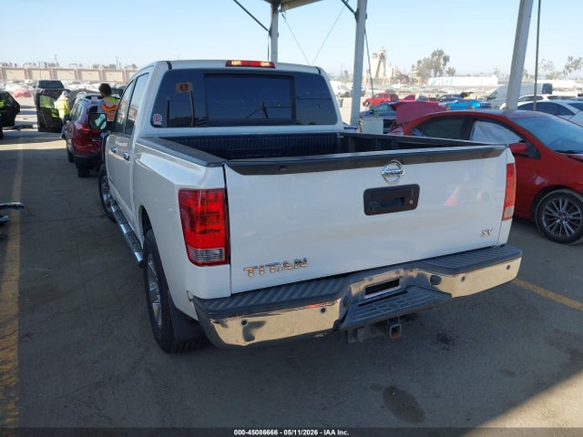 Nissan Titan Sv