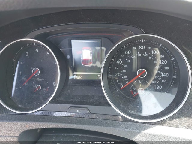 Volkswagen Golf 2.0t S 4-door