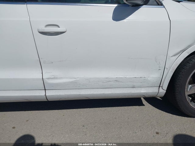 Audi Q3 2.0t Premium Plus