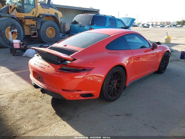 Porsche 911 Carrera Gts