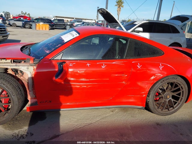 Porsche 911 Carrera Gts