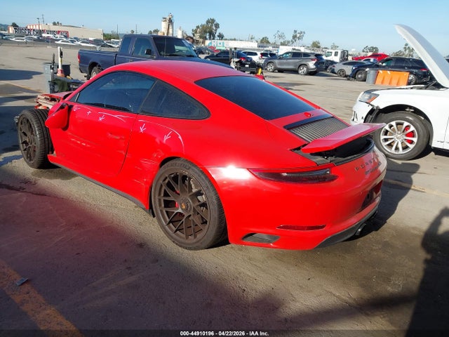 Porsche 911 Carrera Gts