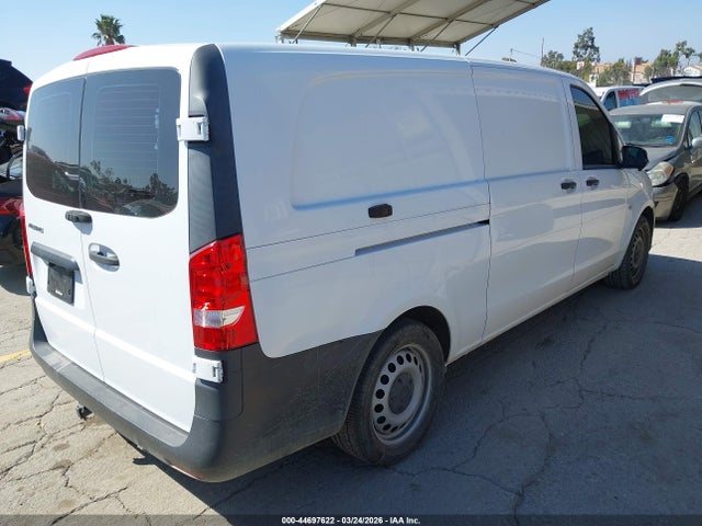 Mercedes-Benz Metris
