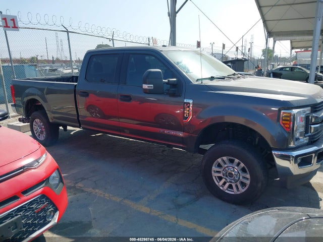 Ford F-350 Xlt