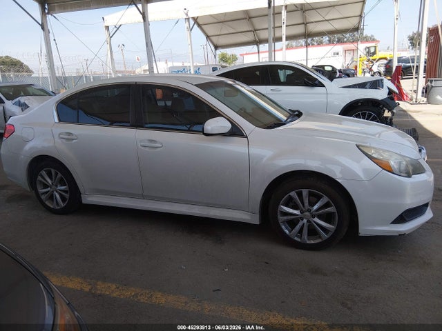 Subaru Legacy 2.5i Premium