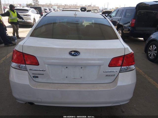 Subaru Legacy 2.5i Premium