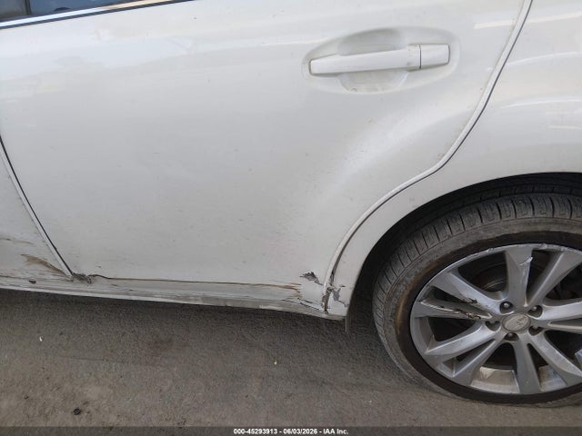 Subaru Legacy 2.5i Premium