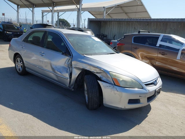 Salvage Honda Accord Image