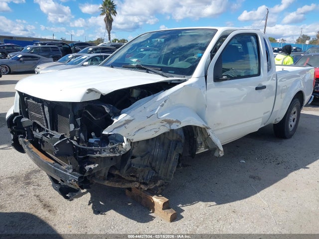 Nissan Frontier S