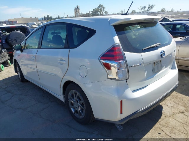Toyota Prius v Three