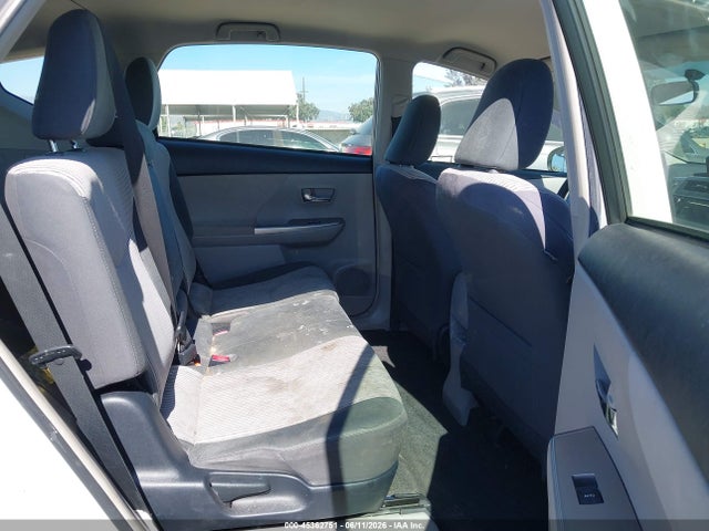 Toyota Prius v Three
