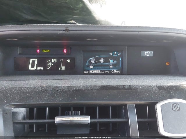 Toyota Prius v Three