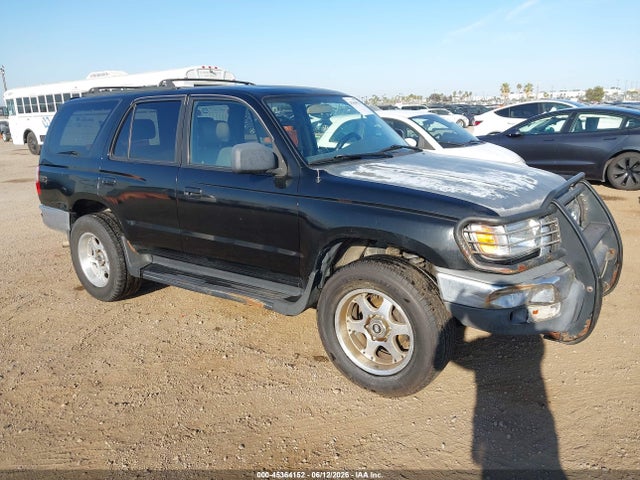 Salvage Toyota 4Runner Image