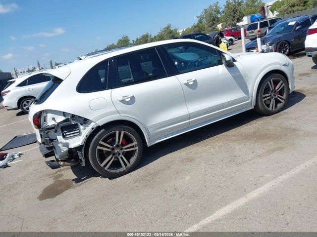 Porsche Cayenne Gts