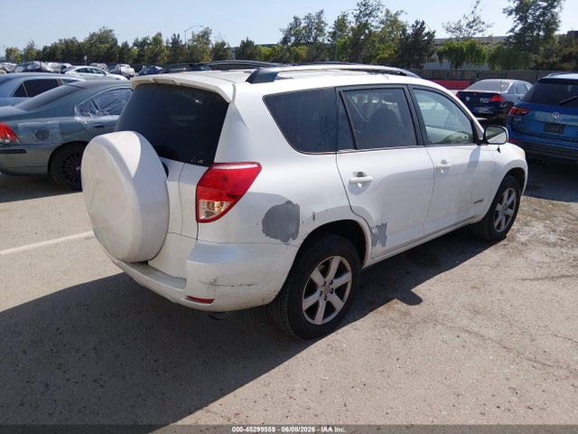 Toyota RAV4 Limited V6