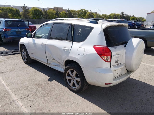 Toyota RAV4 Limited V6