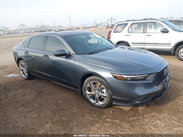 Salvage Honda Accord Image