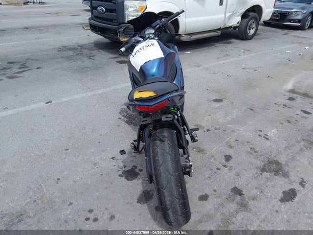 Kawasaki Ex650 E