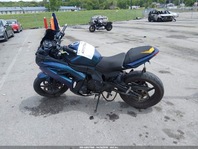 Kawasaki Ex650 E