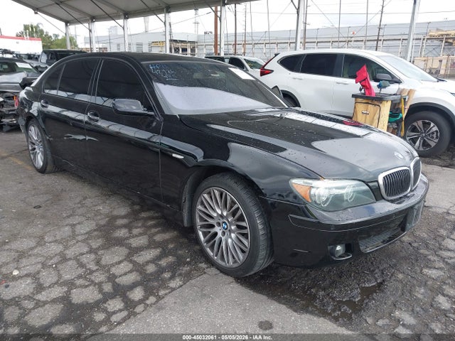Salvage BMW 7 Series Image