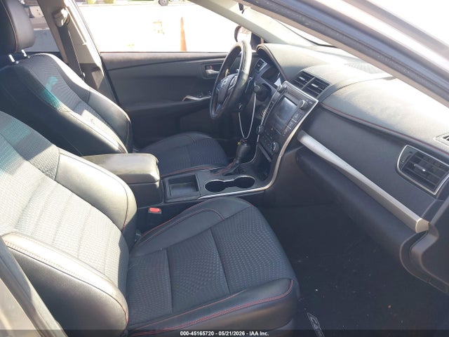 Toyota Camry Se