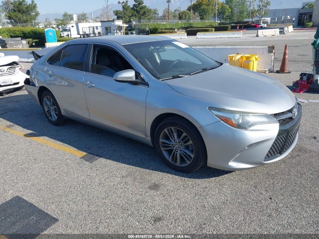 Salvage Toyota Camry Image
