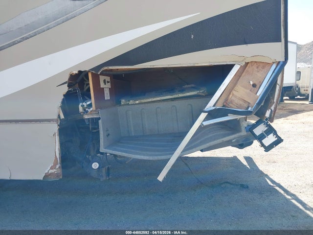 Jayco E-450 Cutaway