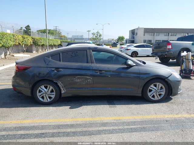 Hyundai ELANTRA Value Edition