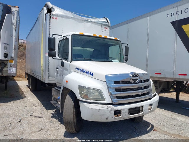 Salvage Hino 258 268 Image