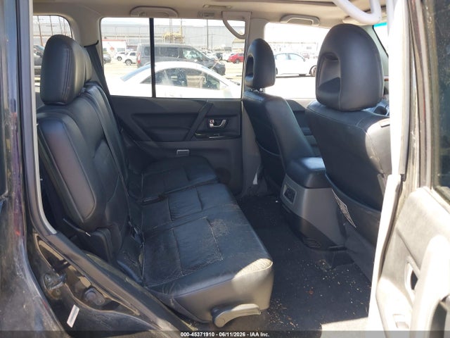 Mitsubishi Montero Xls