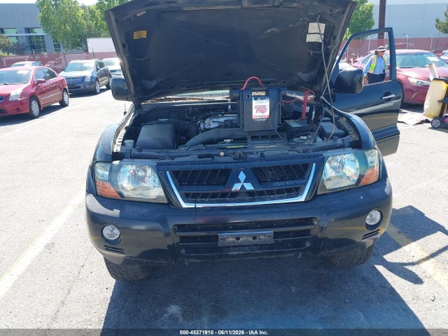 Mitsubishi Montero Xls