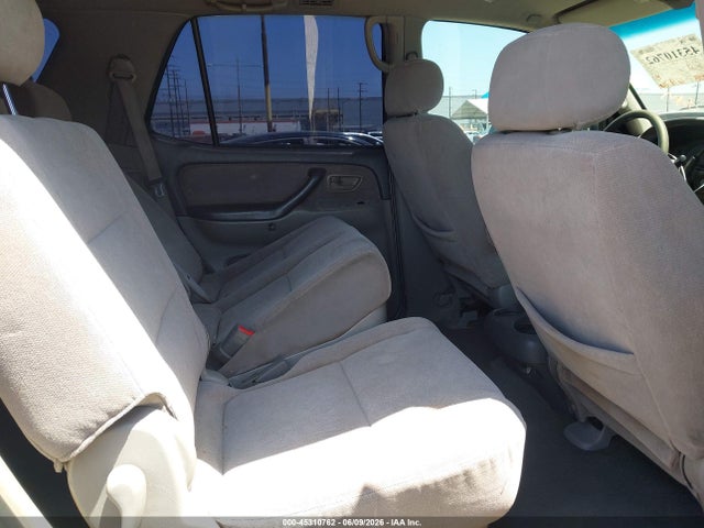 Toyota Sequoia Sr5 V8