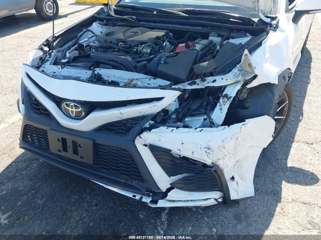 Toyota Camry Se