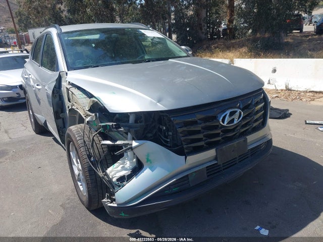 Salvage Hyundai TUCSON Image