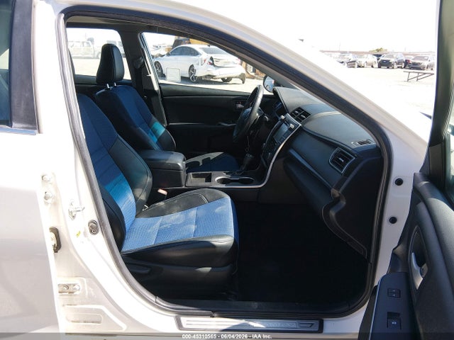 Toyota Camry Se