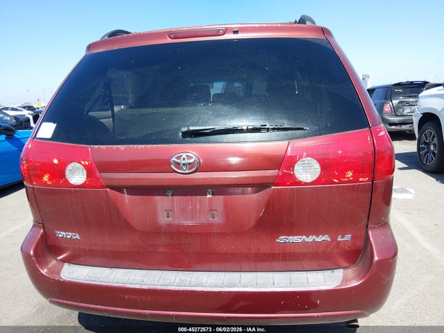 Toyota Sienna Le