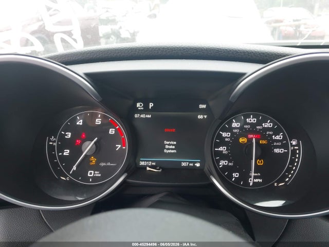Alfa Romeo Giulia Ti Sport Rwd