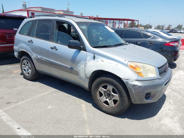 Salvage Toyota RAV4 Image