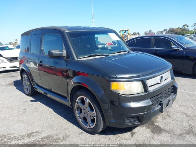 Salvage Honda Element Image