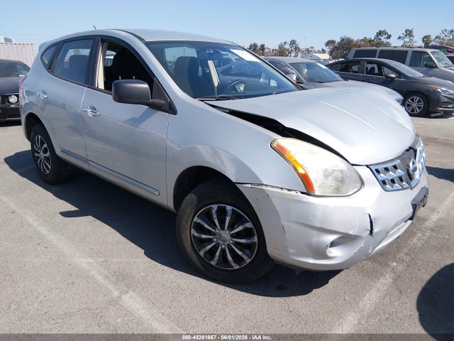Salvage Nissan Rogue Image