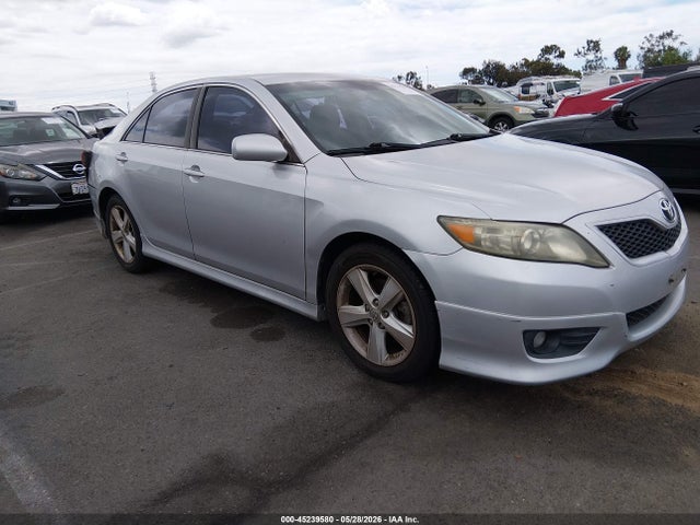 Salvage Toyota Camry Image