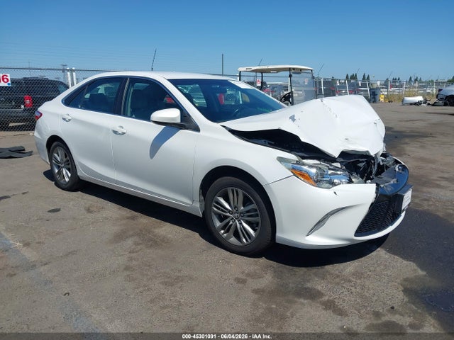 Salvage Toyota Camry Image