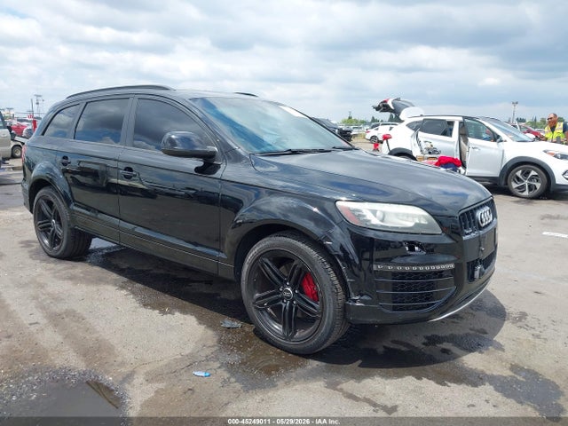 Salvage Audi Q7 Image