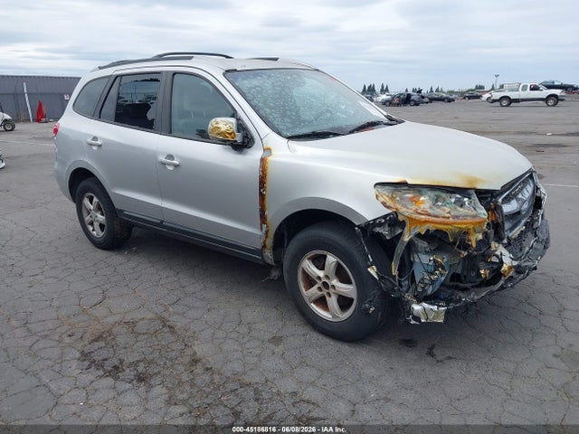 Salvage Hyundai SANTA FE Image