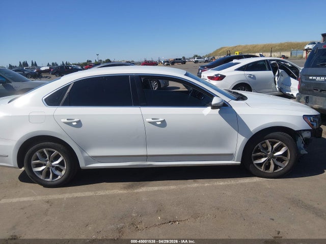 Volkswagen Passat 1.8t S