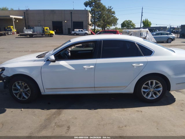 Volkswagen Passat 1.8t S