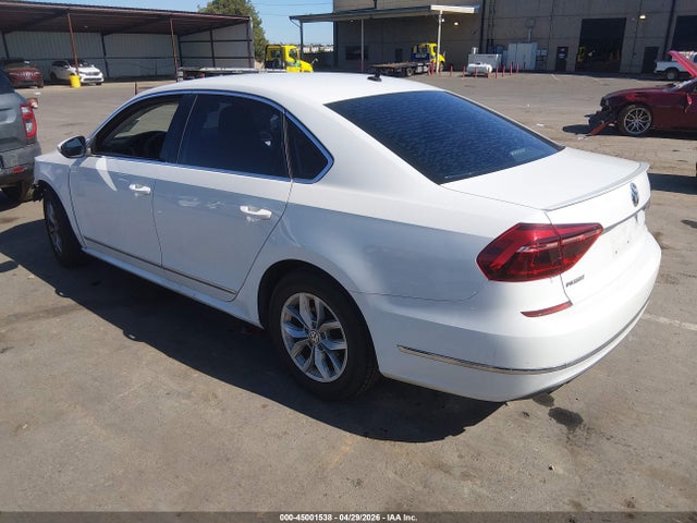 Volkswagen Passat 1.8t S